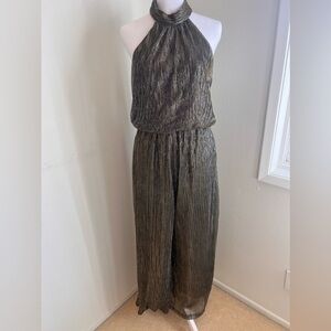 Lulus NWT Halter Neck Bronze Ribbed Jumpsuit Size 8-10